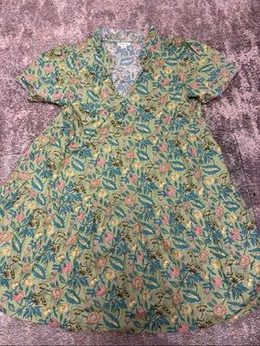 Floral Tiered Casual Dress in Green with Pink Accents